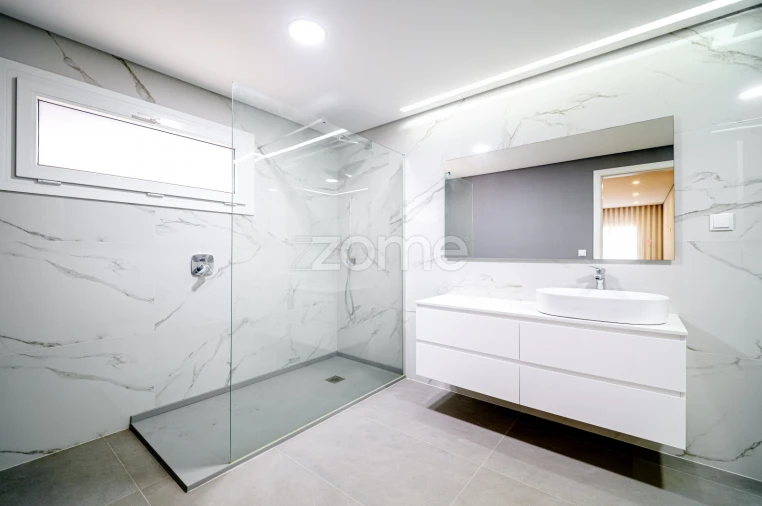 Apartamento T3 para Venda em Alverca do Ribatejo e Sobralinho Foto 18