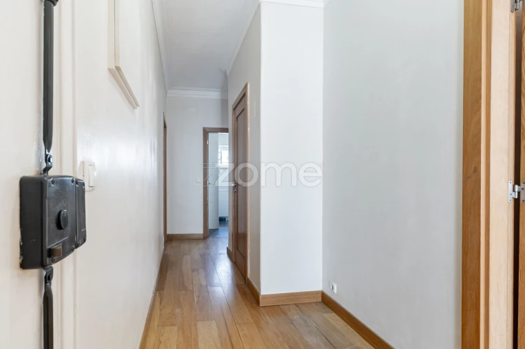 Apartamento T2 para Venda em Venteira Foto 14