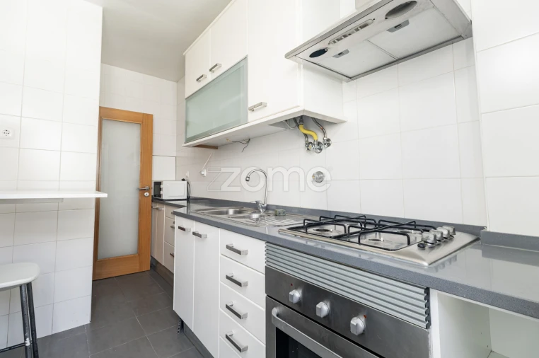 Apartamento T2 para Venda em Venteira Foto 13