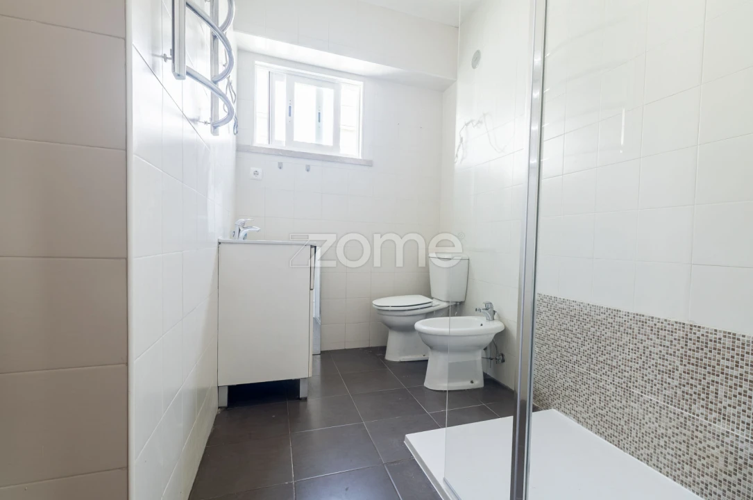 Apartamento T2 para Venda em Venteira Foto 7