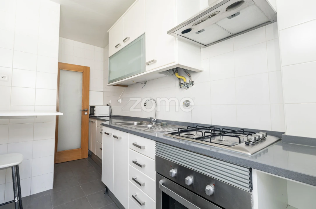 Apartamento T2 para Venda em Venteira Foto 13