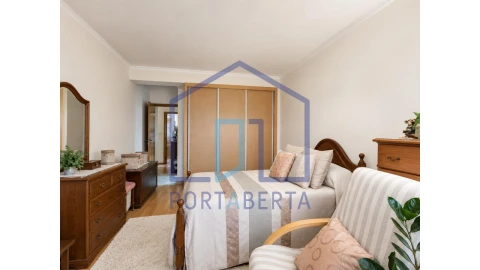 Apartamento T2 para Venda em Santa Maria Maior