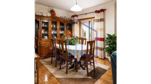 Apartamento T2 para Venda em Santa Maria Maior