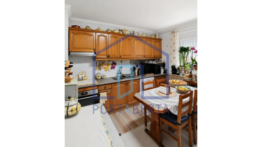 Apartamento T2 para Venda em Santa Maria Maior Foto 3