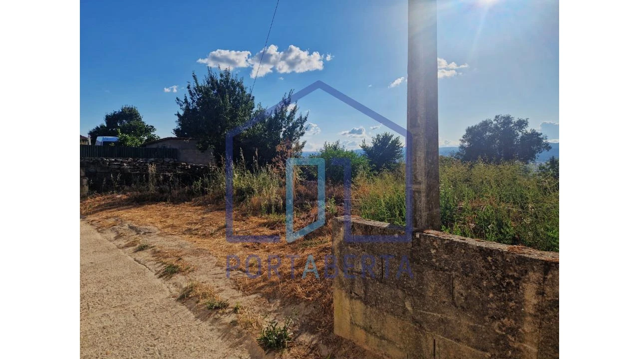 Moradia T2 para Venda em Aguas Frias Foto 6