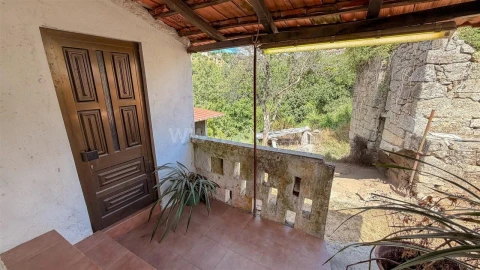 Moradia T2 para Venda em Baião (Santa Leocádia) e Mesquinhata
