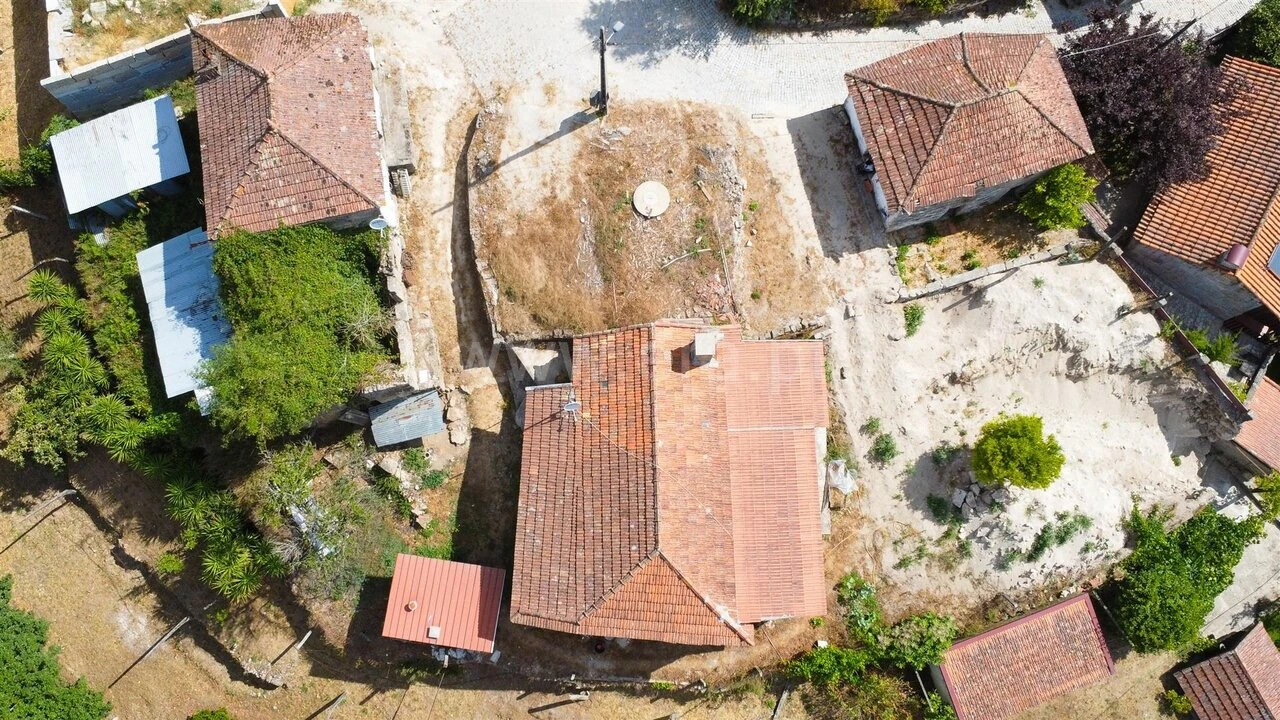 Moradia T2 para Venda em Baião (Santa Leocádia) e Mesquinhata Foto 8