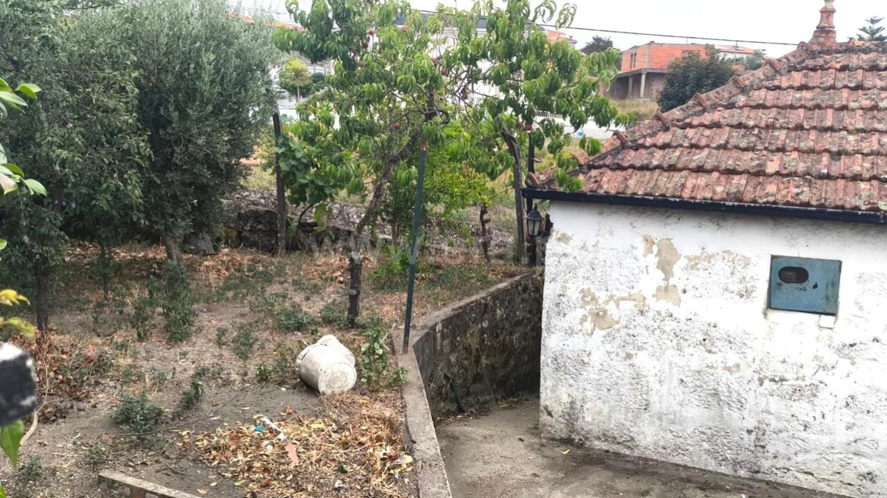 Moradia T2 para Venda em Soalhães Foto 5
