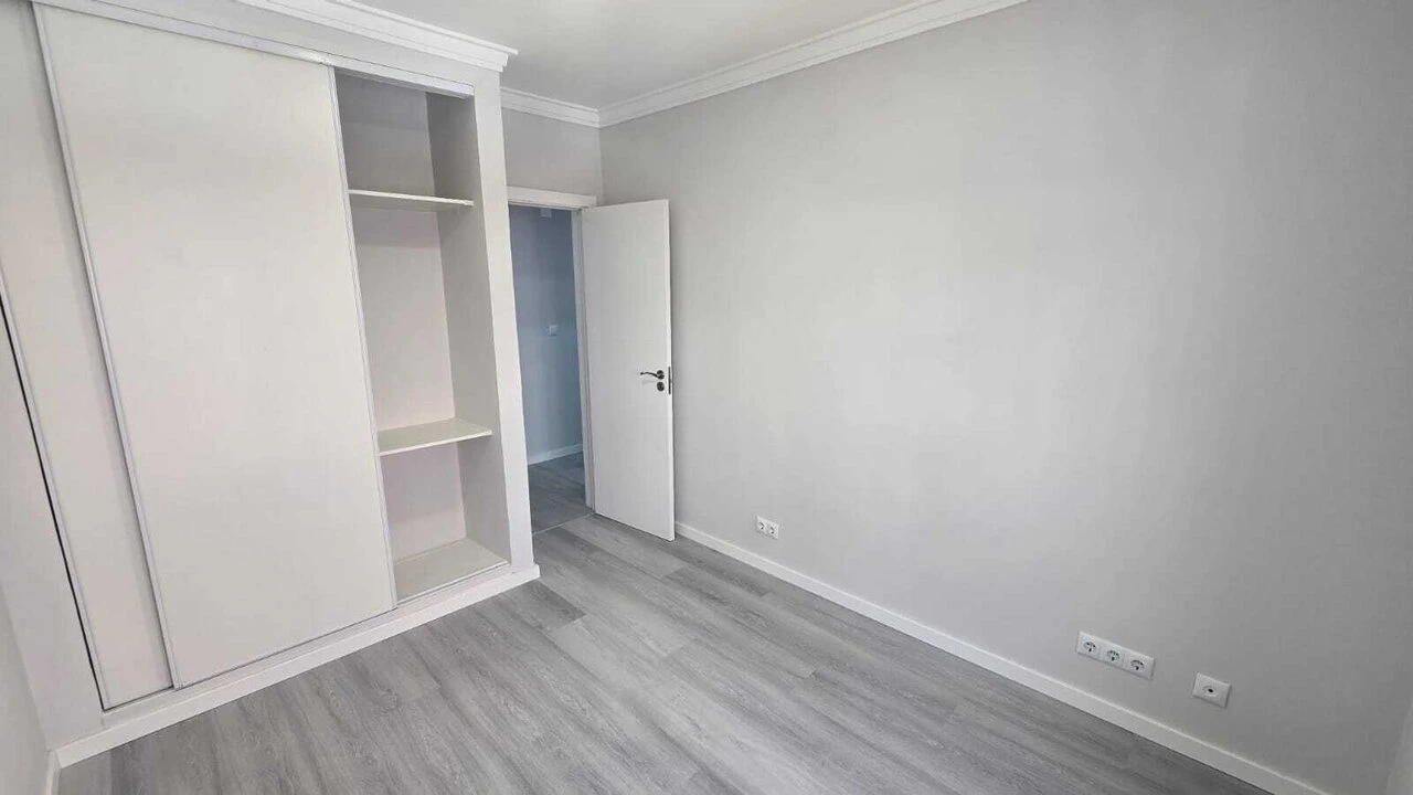 Apartamento T2 para Venda em Corroios Foto 5