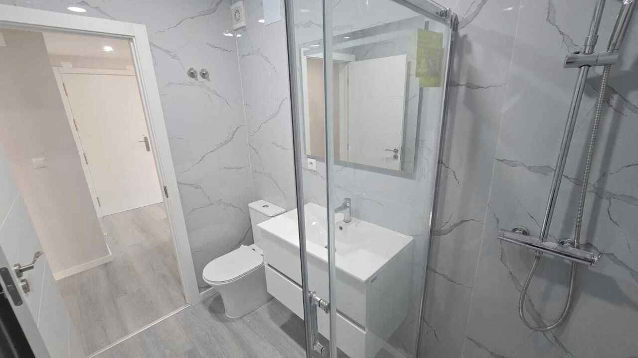 Apartamento T2 para Venda em Corroios Foto 15