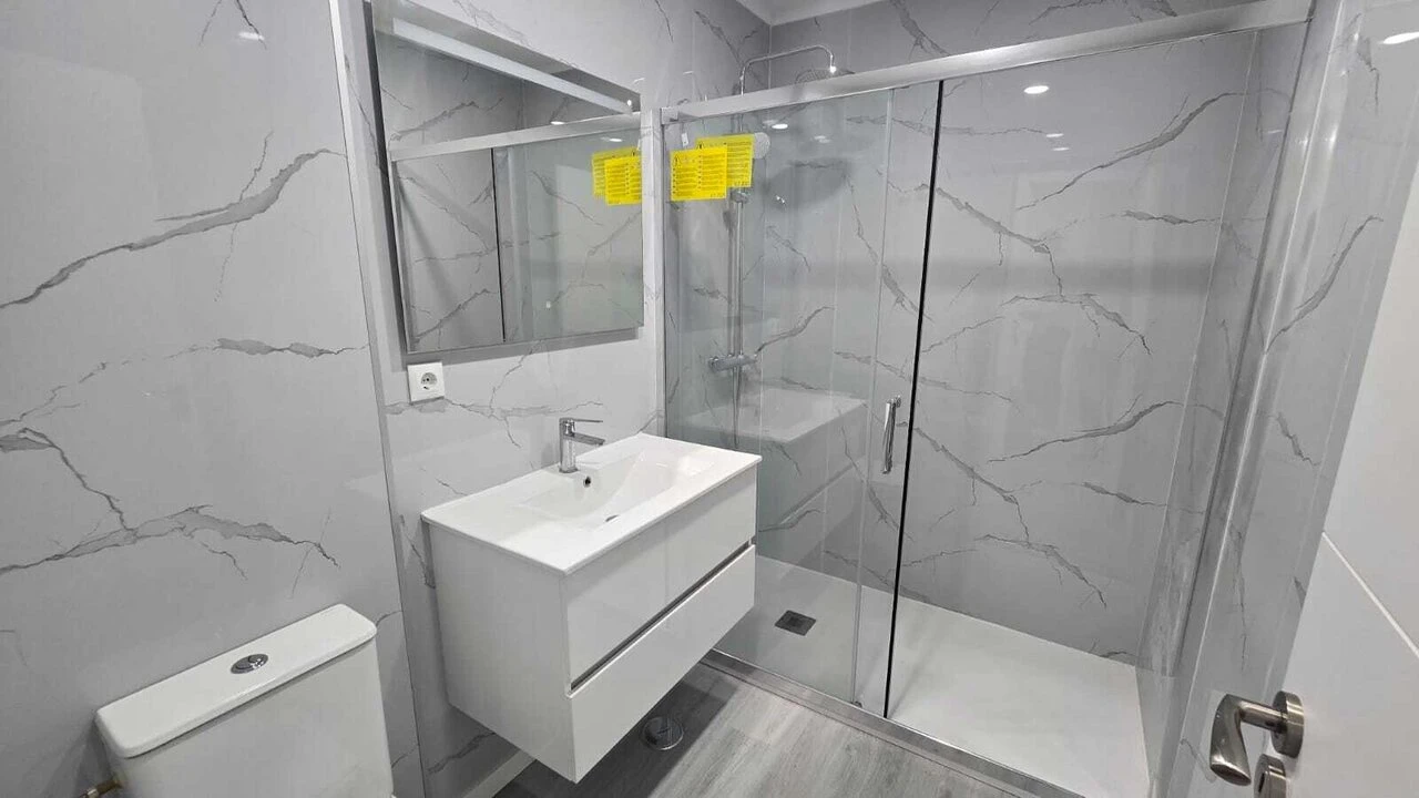 Apartamento T2 para Venda em Corroios Foto 16