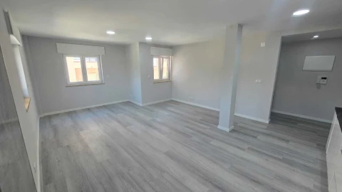 Apartamento T2 para Venda em Corroios