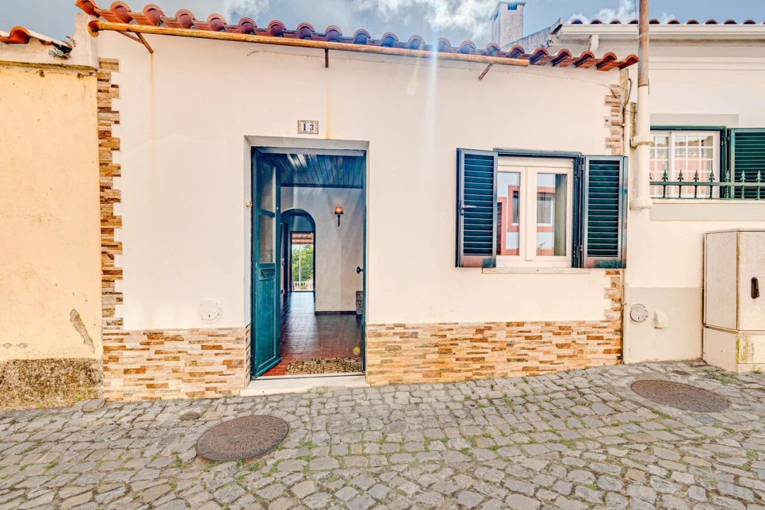 Moradia T2 para Venda em Santa Maria e São Miguel, São Martinho, São Pedro Penaferrim Foto 1