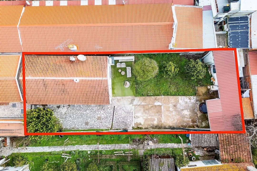 Moradia T3 para Venda em Vialonga Foto 3