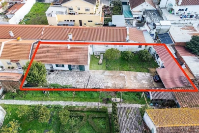 Moradia T3 para Venda em Vialonga