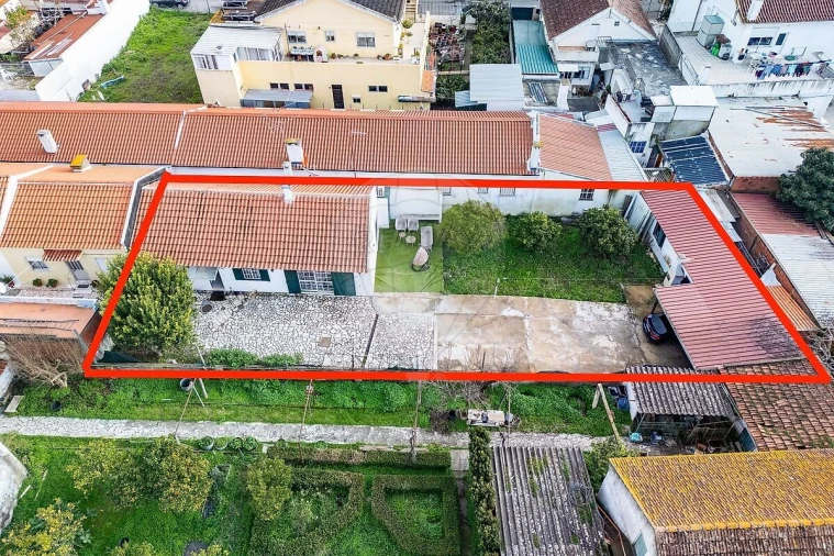 Moradia T3 para Venda em Vialonga Foto 2