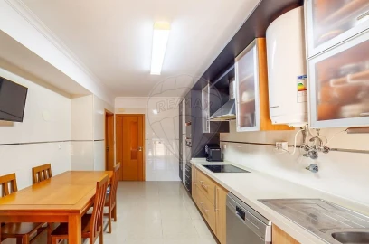 Apartamento T3 para Venda em Fernao Ferro