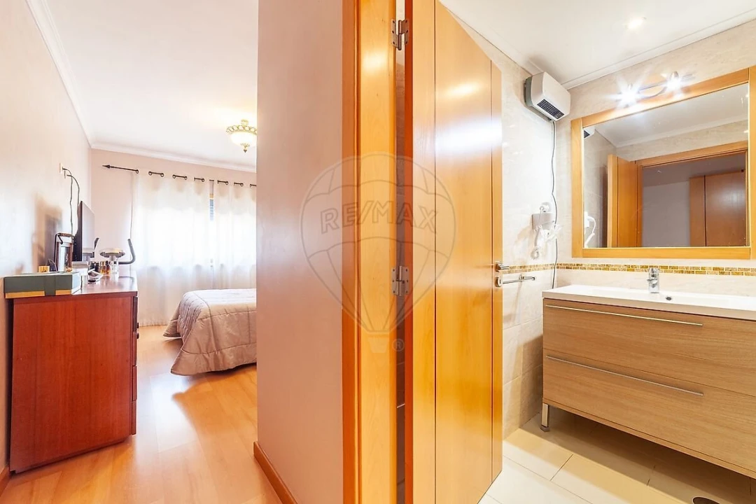 Apartamento T3 para Venda em Fernao Ferro Foto 14