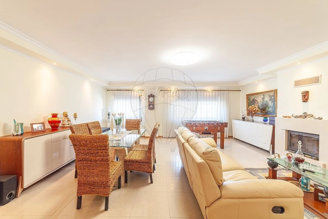 Apartamento T3 para Venda em Fernao Ferro Foto 1
