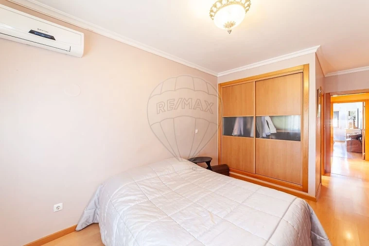 Apartamento T3 para Venda em Fernao Ferro Foto 18