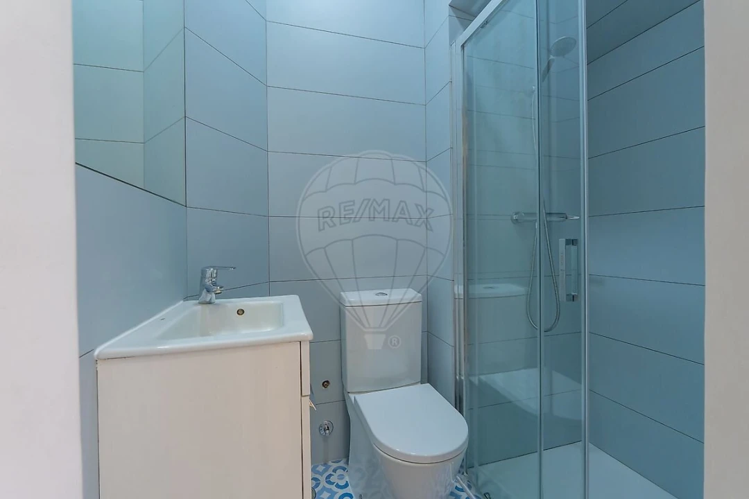 Apartamento T2 para Venda em Santo António Foto 6