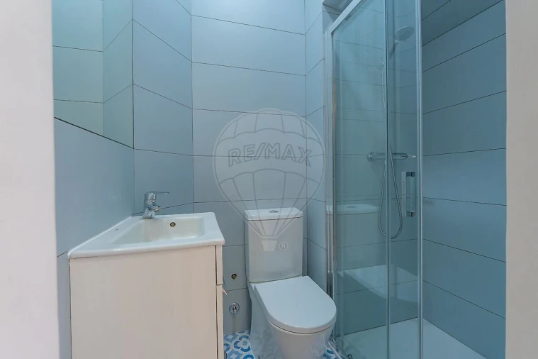Apartamento T2 para Venda em Santo António Foto 6