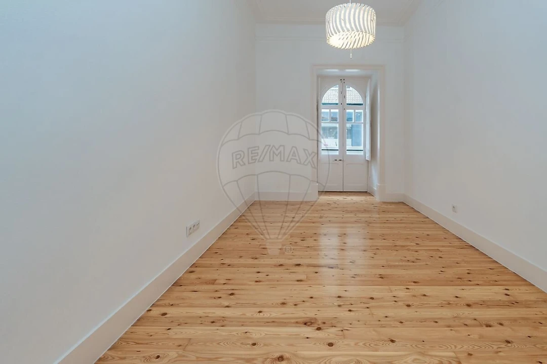 Apartamento T2 para Venda em Santo António Foto 26