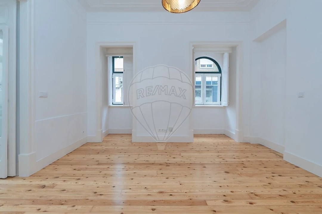 Apartamento T2 para Venda em Santo António Foto 11