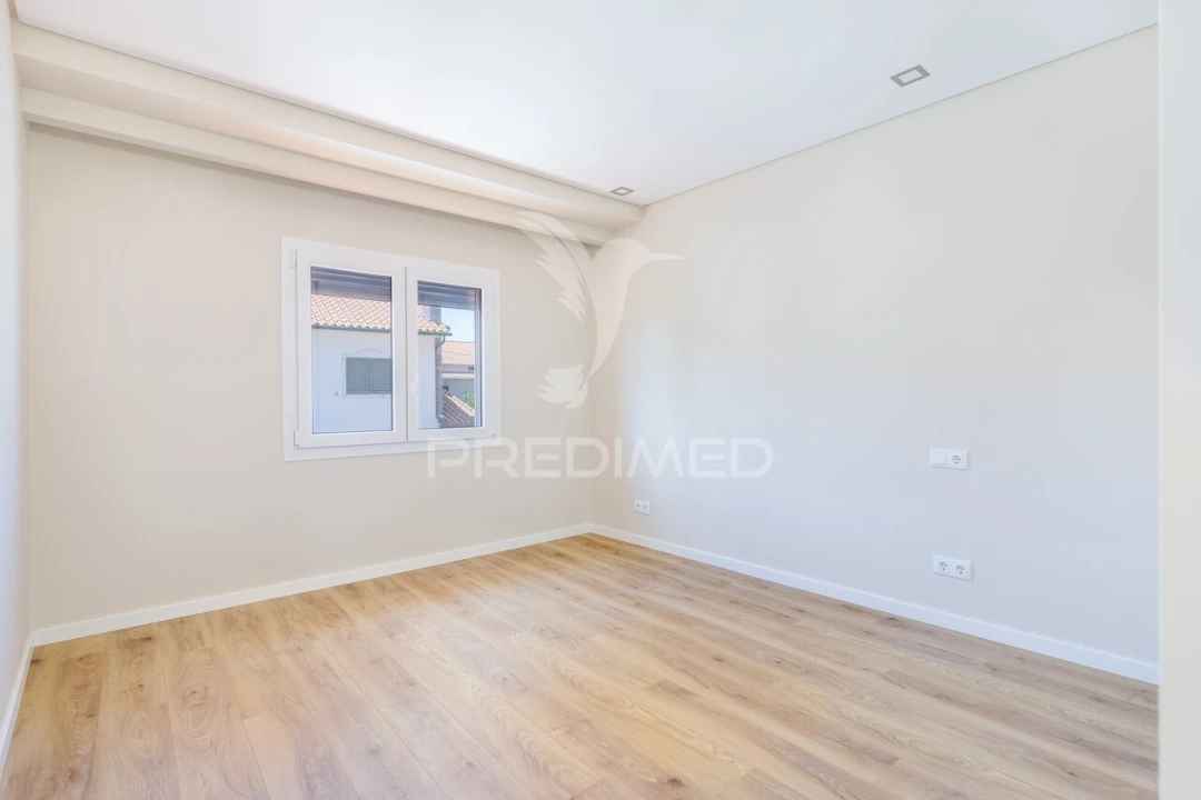 Apartamento T2 para Venda em Santa Iria de Azoia, São João da Talha e Bobadela Foto 26