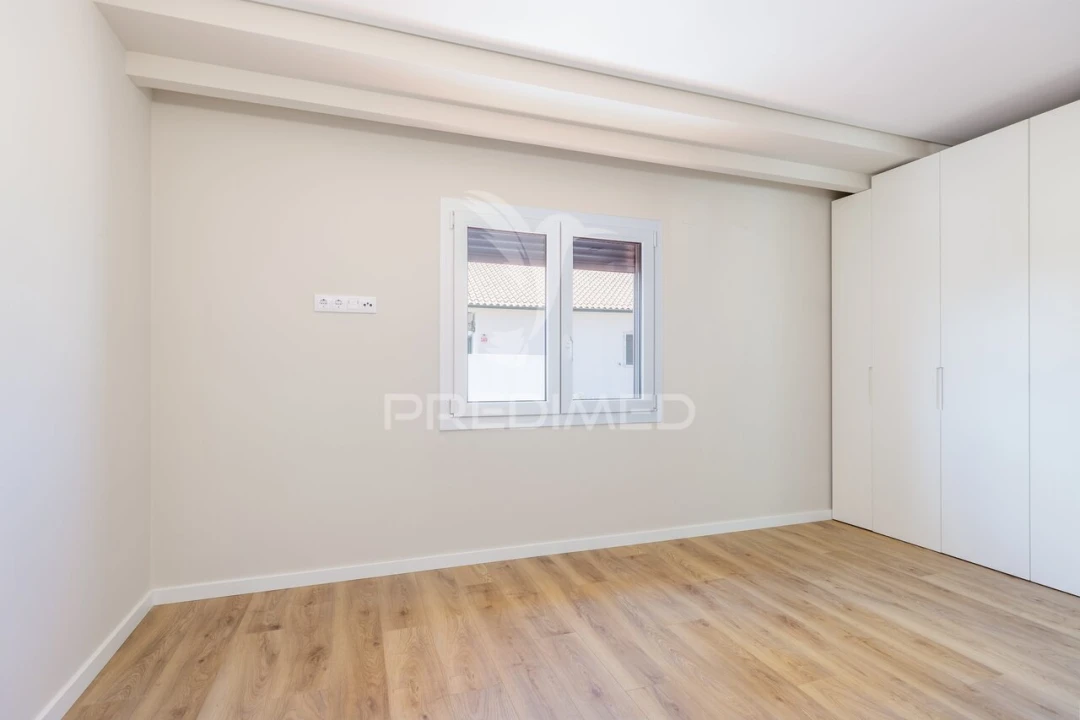 Apartamento T2 para Venda em Santa Iria de Azoia, São João da Talha e Bobadela Foto 23