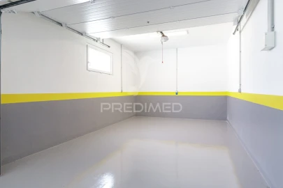 Apartamento T2 para Venda em Santa Iria de Azoia, São João da Talha e Bobadela
