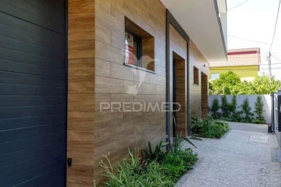 Apartamento T2 para Venda em Santa Iria de Azoia, São João da Talha e Bobadela