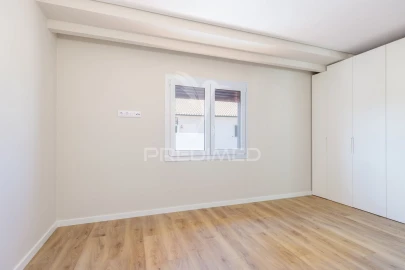 Apartamento T2 para Venda em Santa Iria de Azoia, São João da Talha e Bobadela