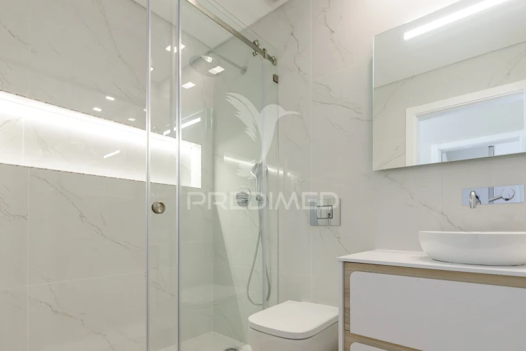 Apartamento T2 para Venda em Santa Iria de Azoia, São João da Talha e Bobadela Foto 19