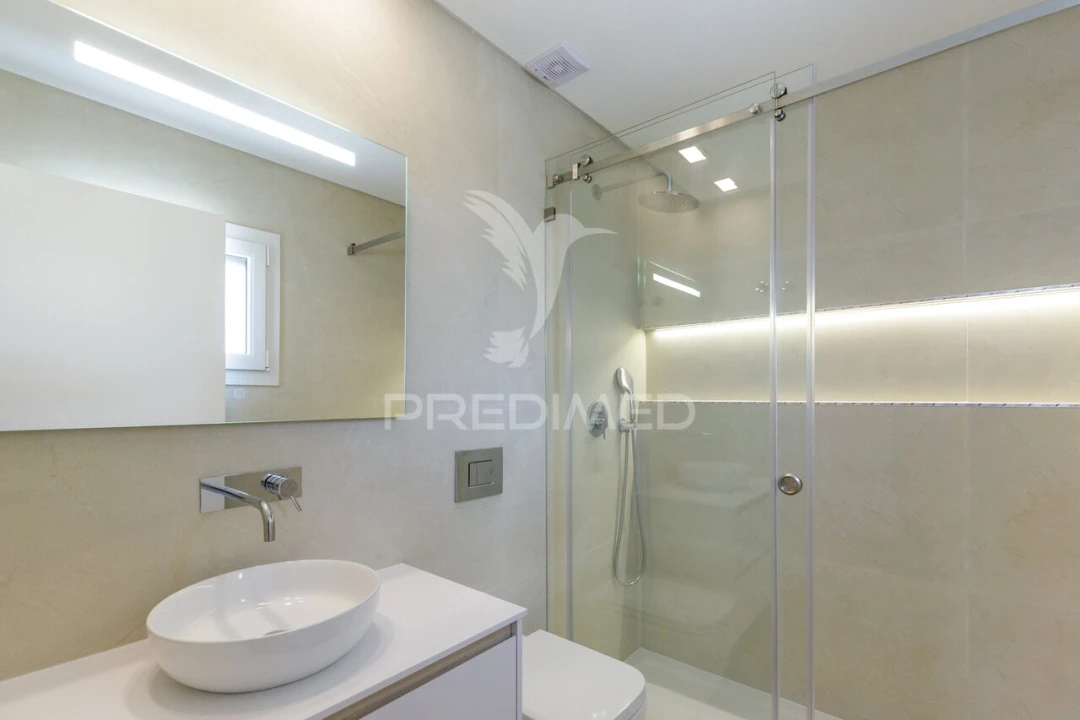 Apartamento T2 para Venda em Santa Iria de Azoia, São João da Talha e Bobadela Foto 24