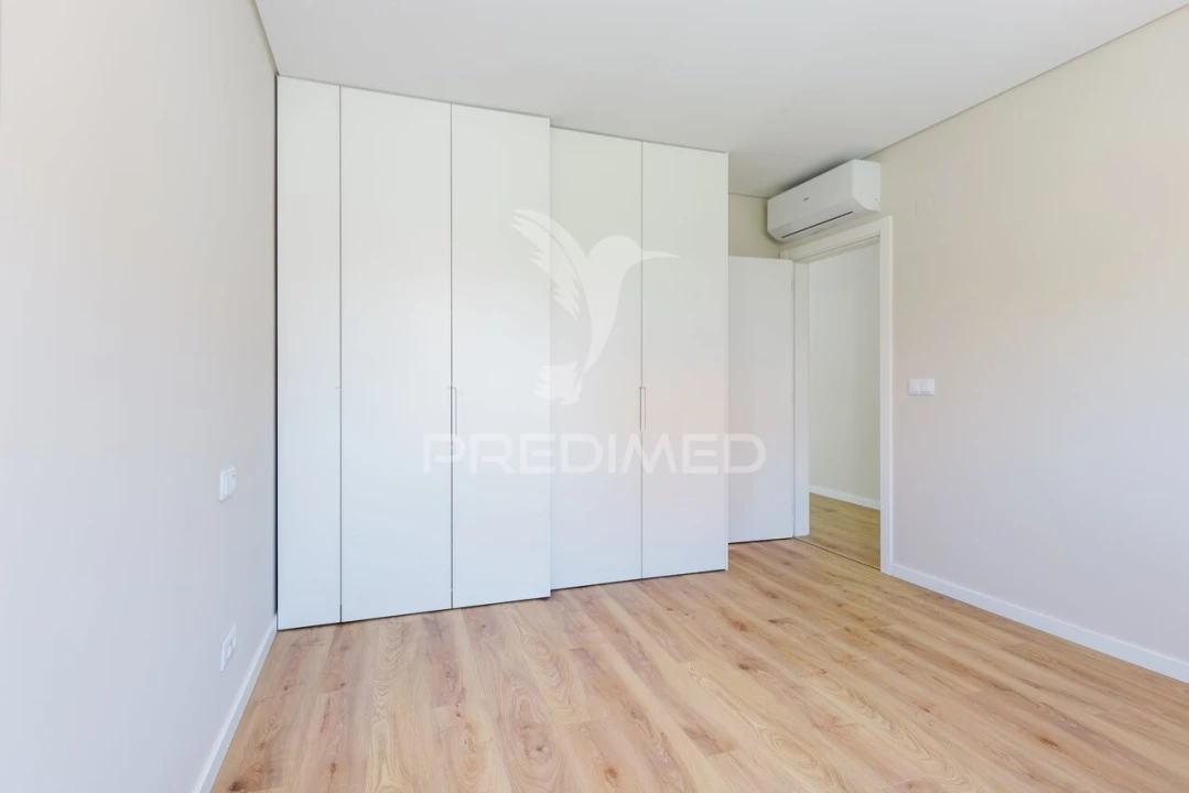 Apartamento T2 para Venda em Santa Iria de Azoia, São João da Talha e Bobadela Foto 27