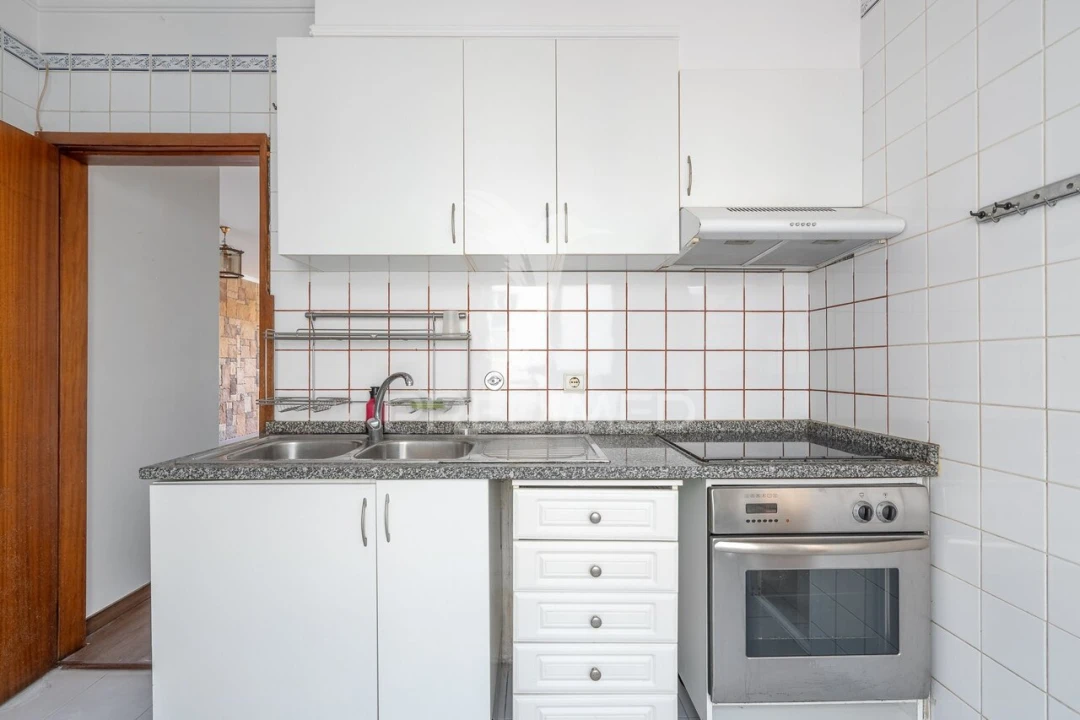 Apartamento T3 para Venda em Caniço Foto 9