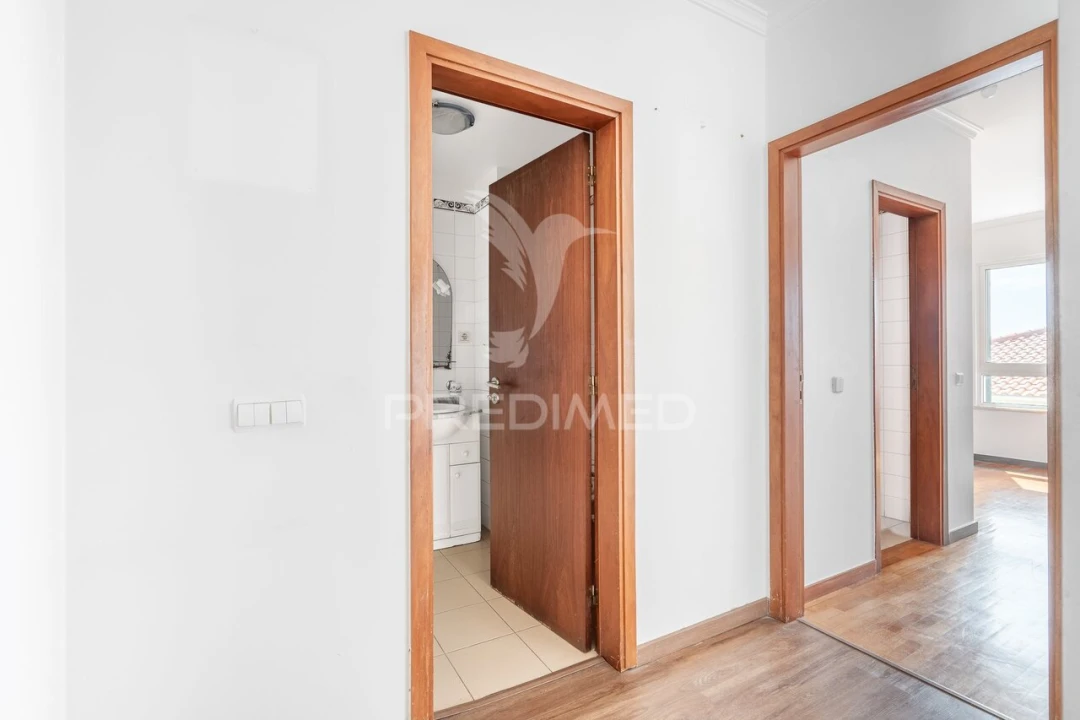 Apartamento T3 para Venda em Caniço Foto 12
