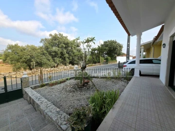 Moradia T3 para Venda em Turquel