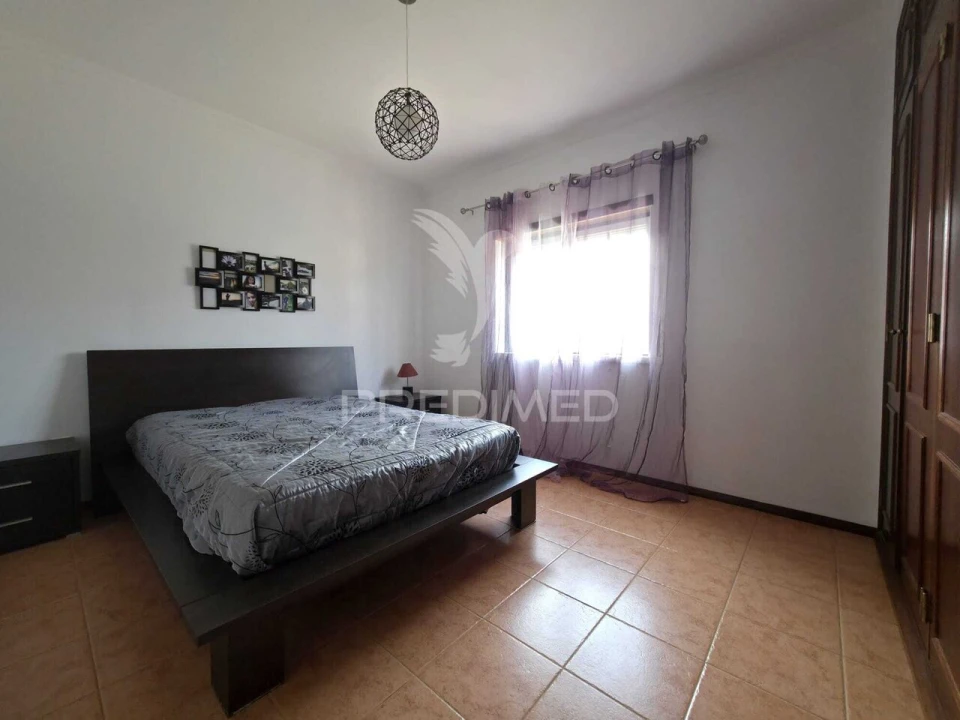 Moradia T3 para Venda em Turquel Foto 21