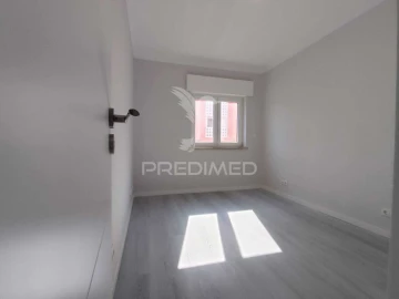 Apartamento T2 para Venda em Corroios