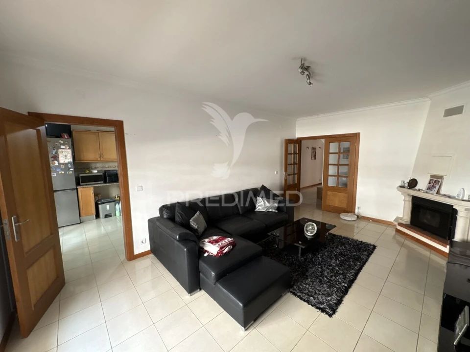 Apartamento T3 para Venda em Montalvo Foto 1