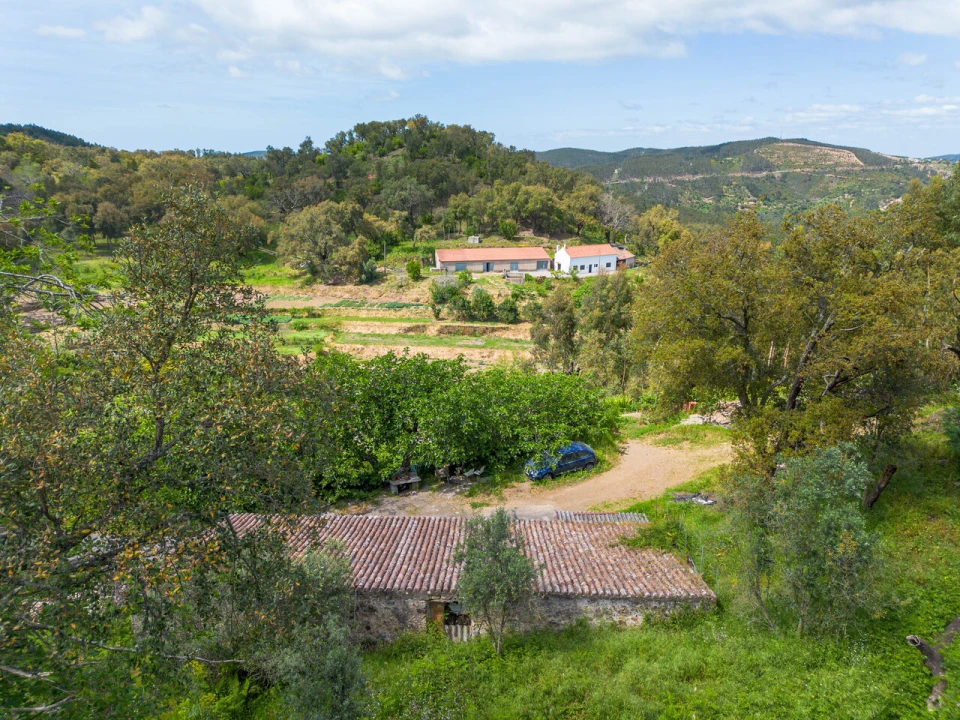 Quinta T2 para Venda em Monchique Foto 5