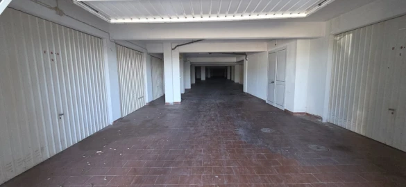 Garagem para Venda em Porches
