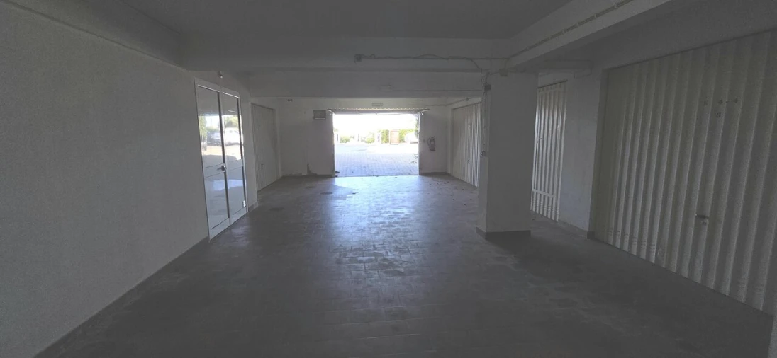 Garagem para Venda em Porches Foto 3