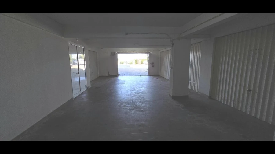 Garagem para Venda em Porches