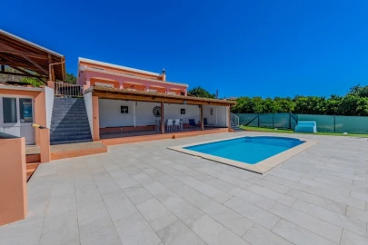 Moradia T3 para Venda em Alcantarilha e Pêra