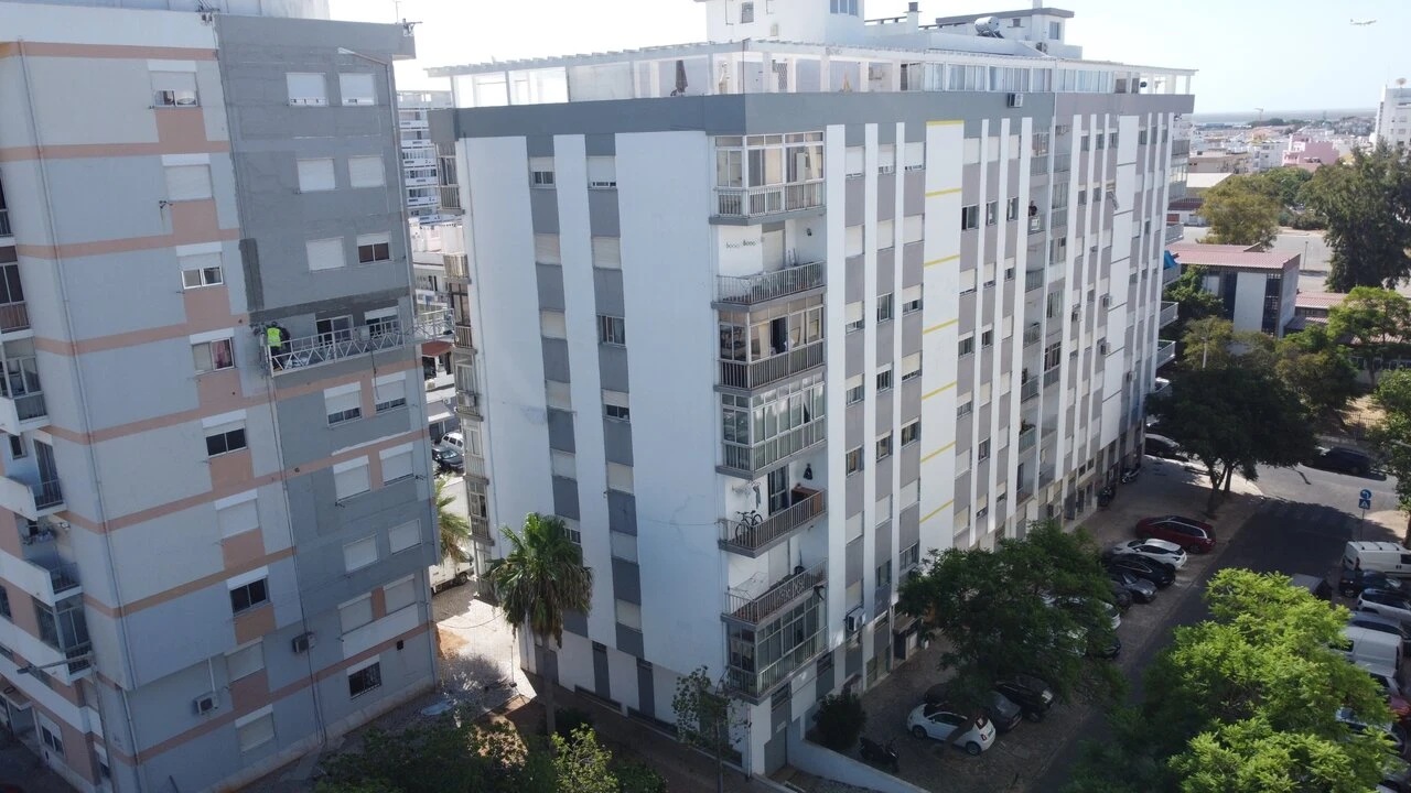 Apartamento T2 para Venda em Faro (Sé e São Pedro) Foto 9