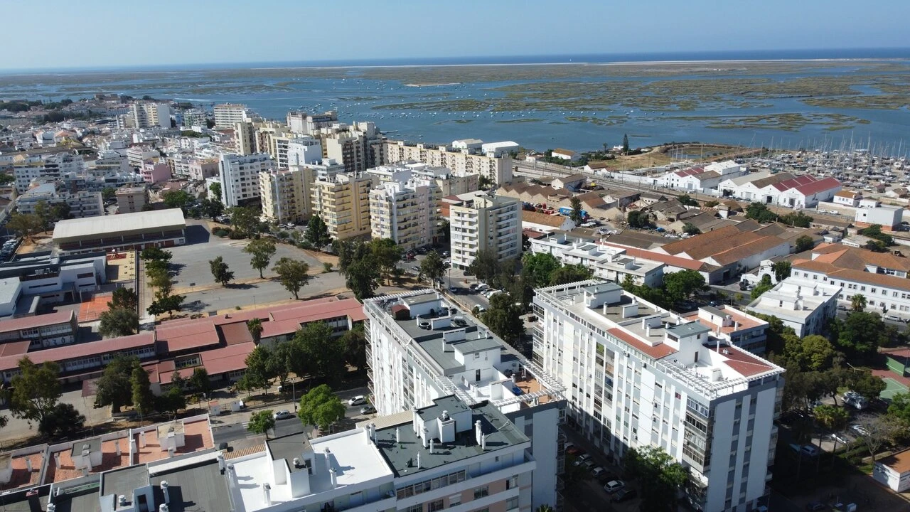 Apartamento T2 para Venda em Faro (Sé e São Pedro) Foto 10