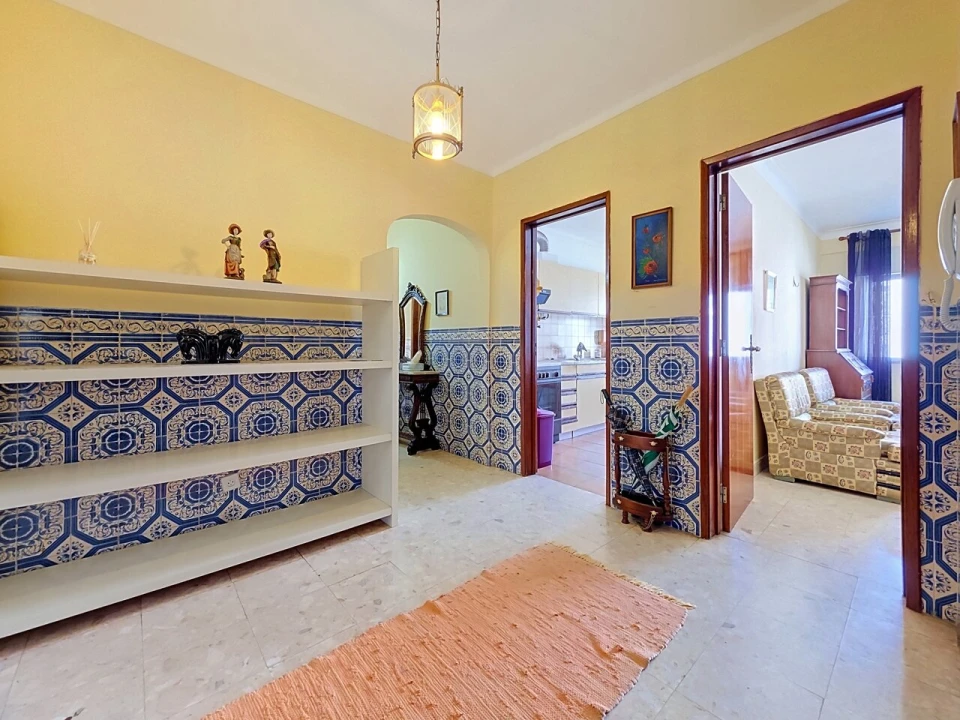 Apartamento T2 para Venda em Faro (Sé e São Pedro) Foto 1
